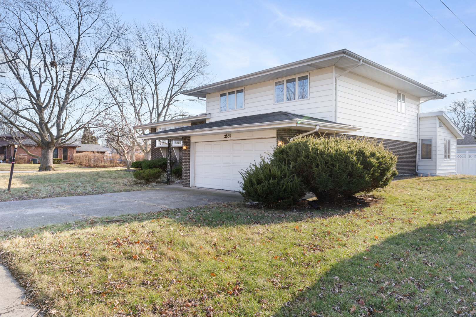 2859 190th Place Property Photo 2