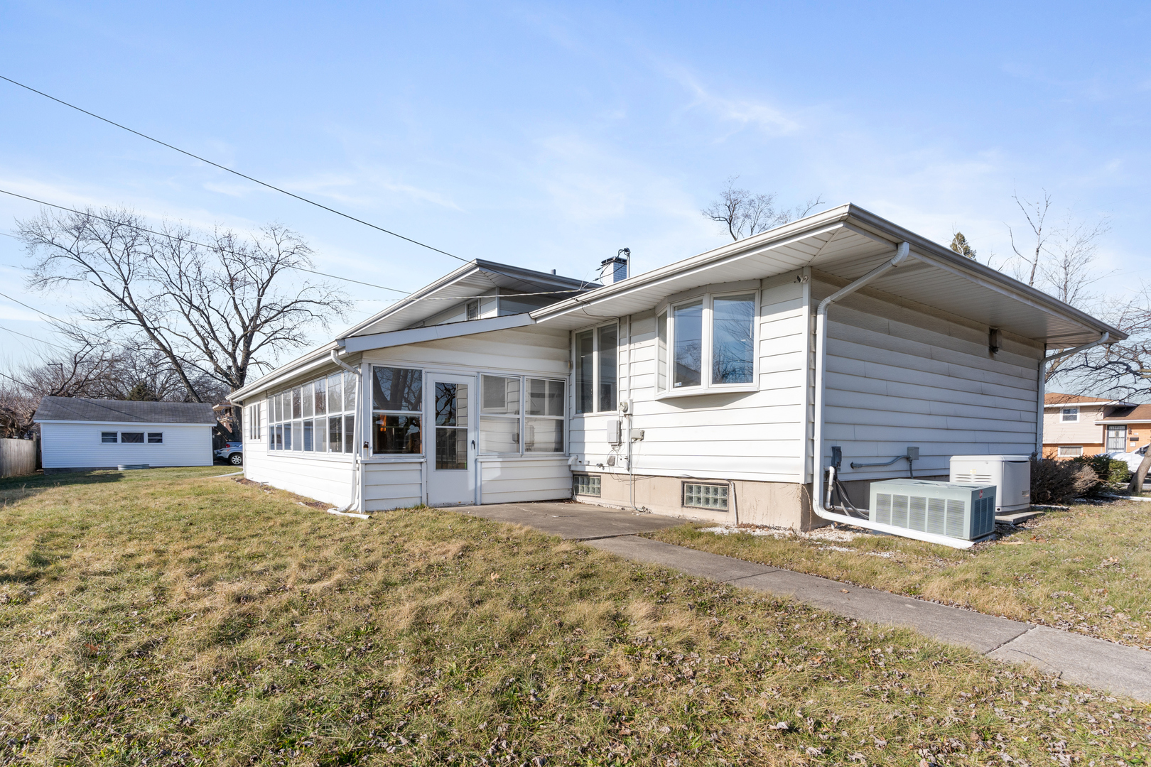 2859 190th Place Property Photo 5