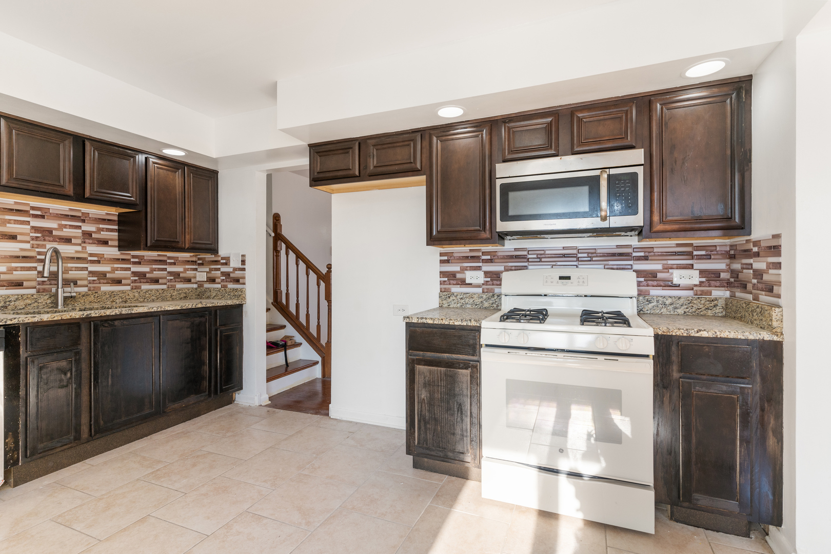 2859 190th Place Property Photo 6