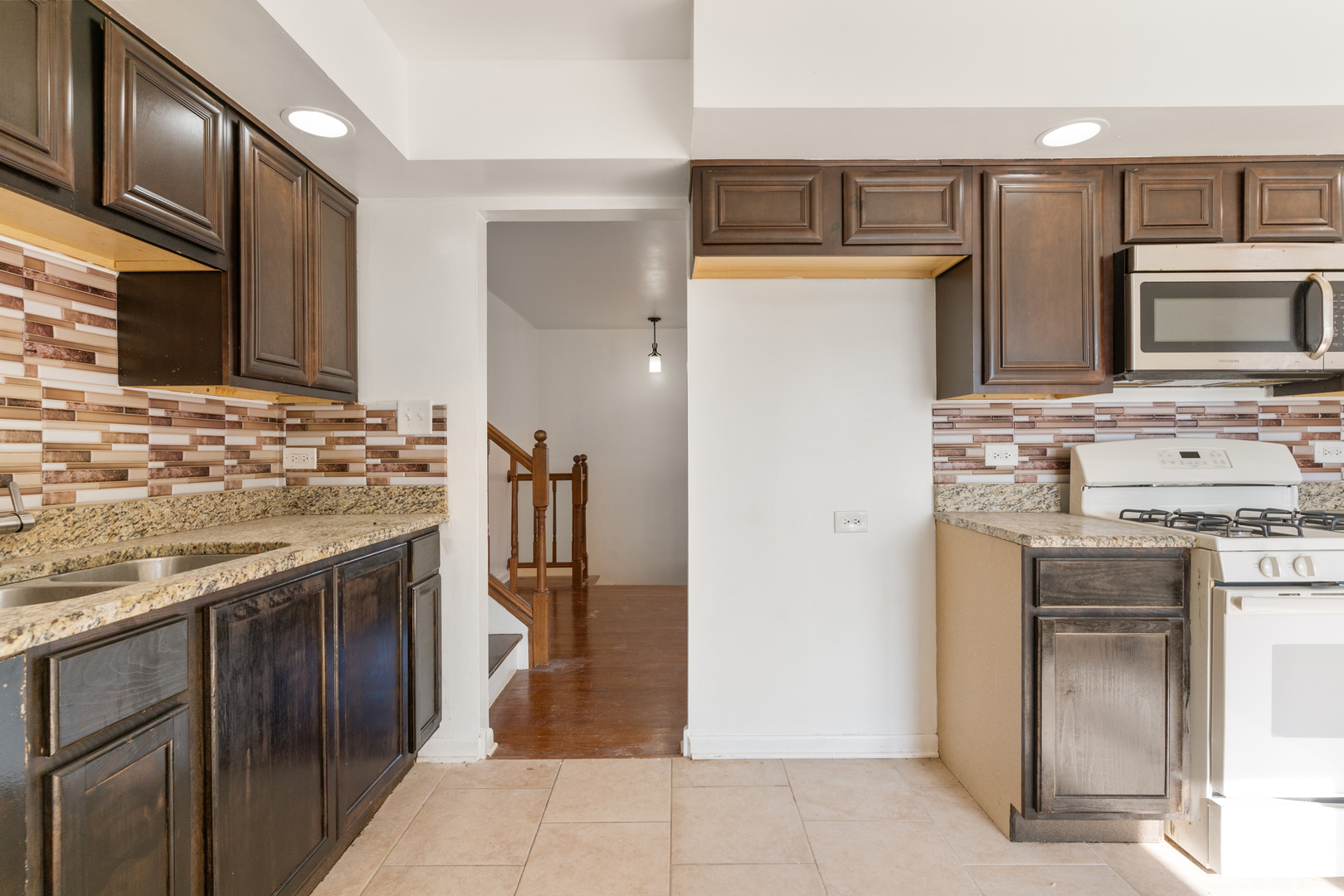 2859 190th Place Property Photo 8
