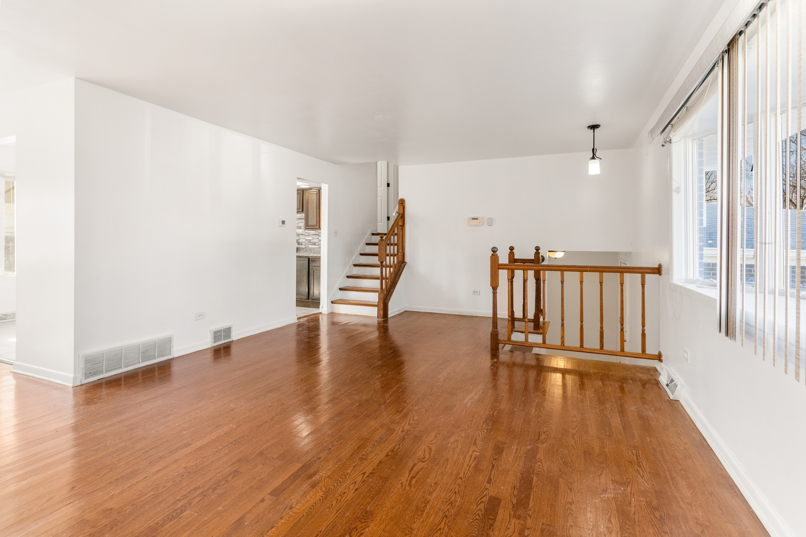 2859 190th Place Property Photo 10
