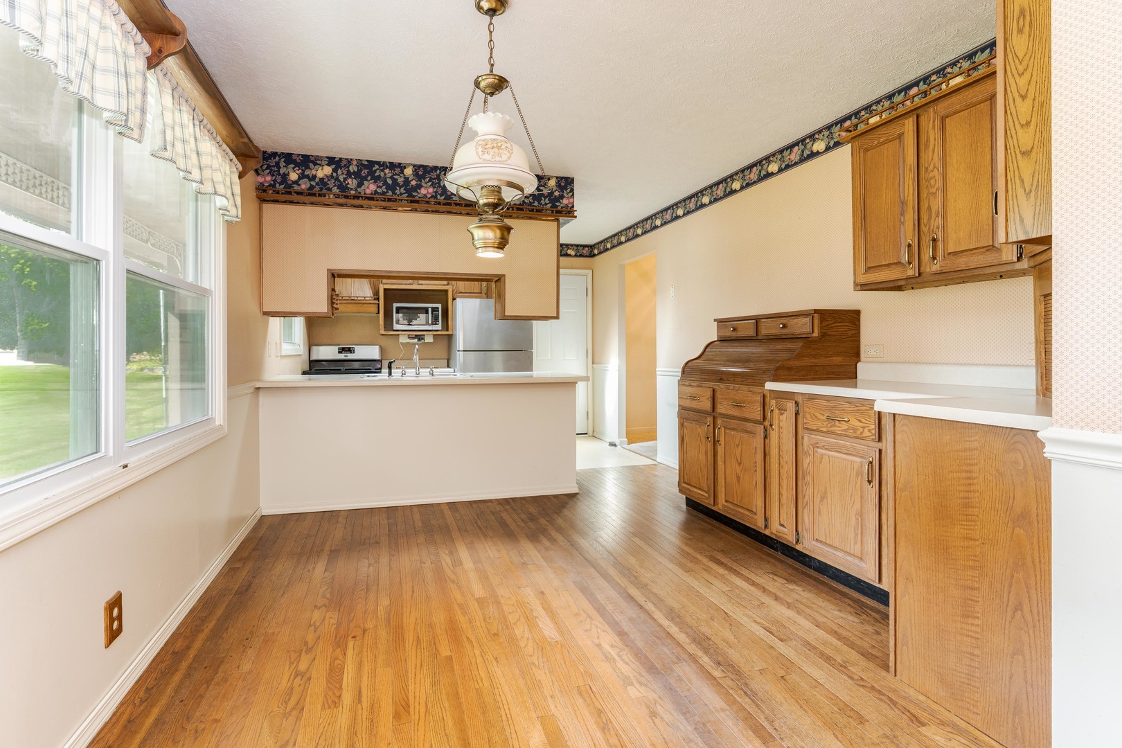 4982 Camelback Road Property Photo 13