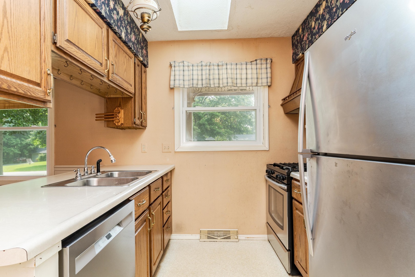 4982 Camelback Road Property Photo 15