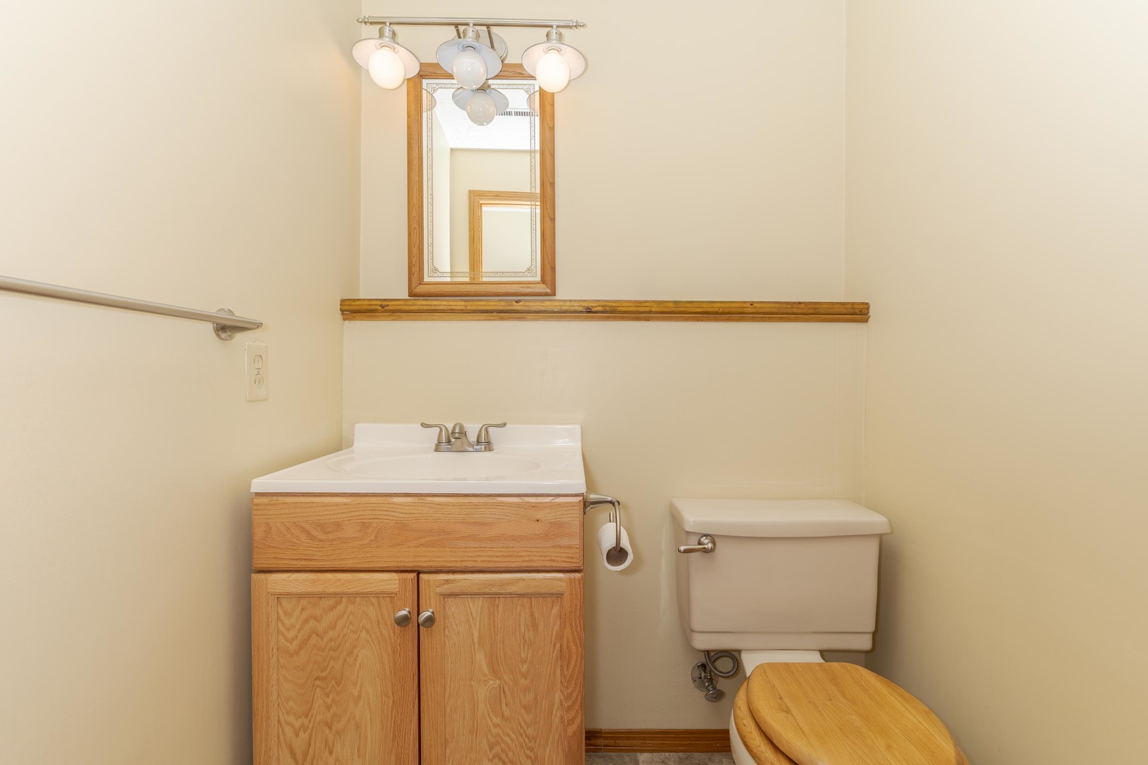 4982 Camelback Road Property Photo 24