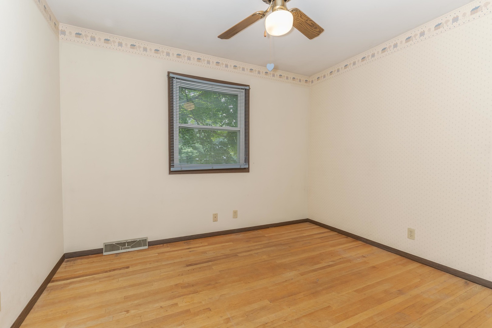 4982 Camelback Road Property Photo 37