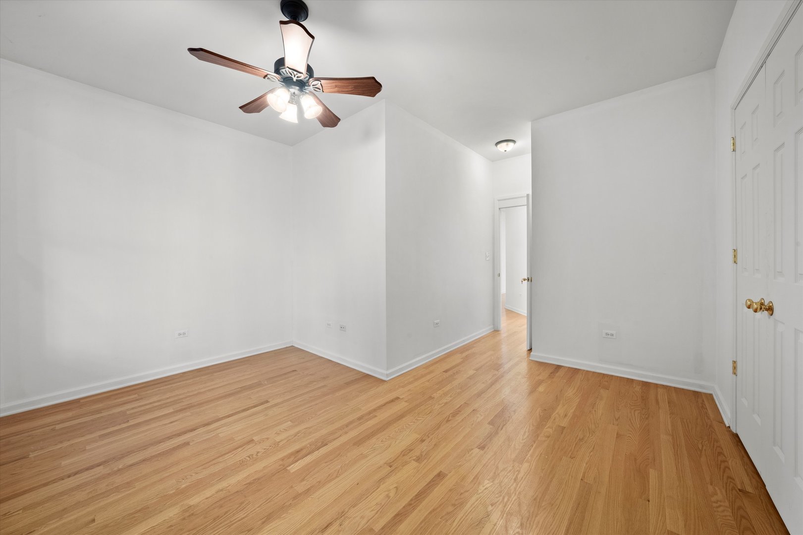 716-718 W 51st Street Property Photo 19