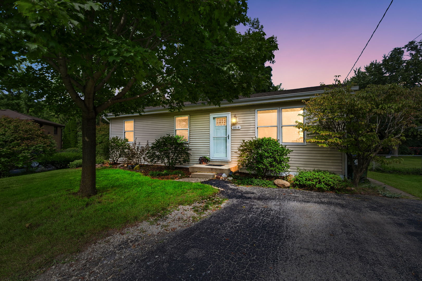 1814 Hazelwood Drive Property Photo 1