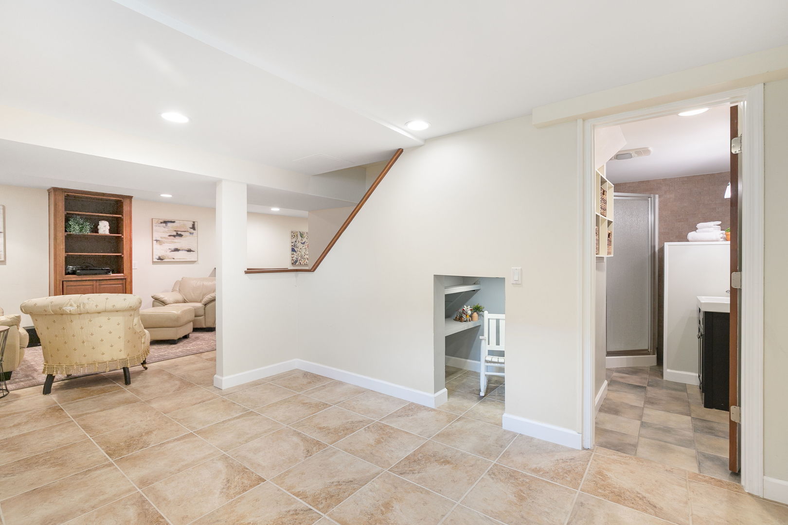 1814 Hazelwood Drive Property Photo 13