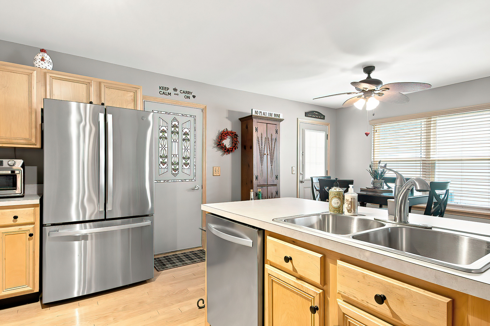 783 Manor Road Property Photo 6