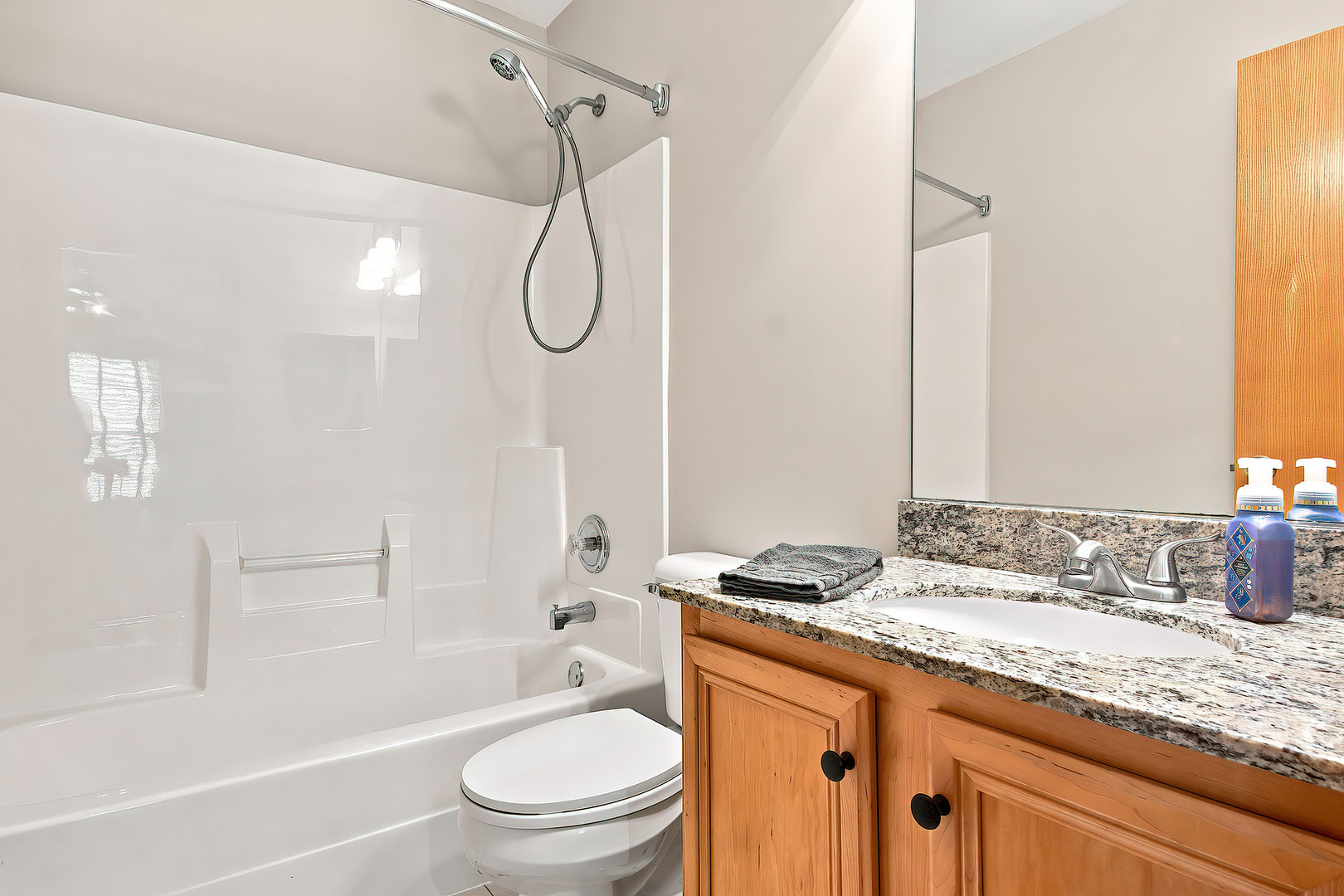 783 Manor Road Property Photo 21
