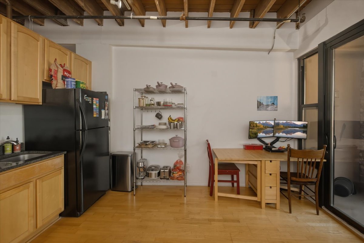 1503 S State Street 812 Property Photo 4