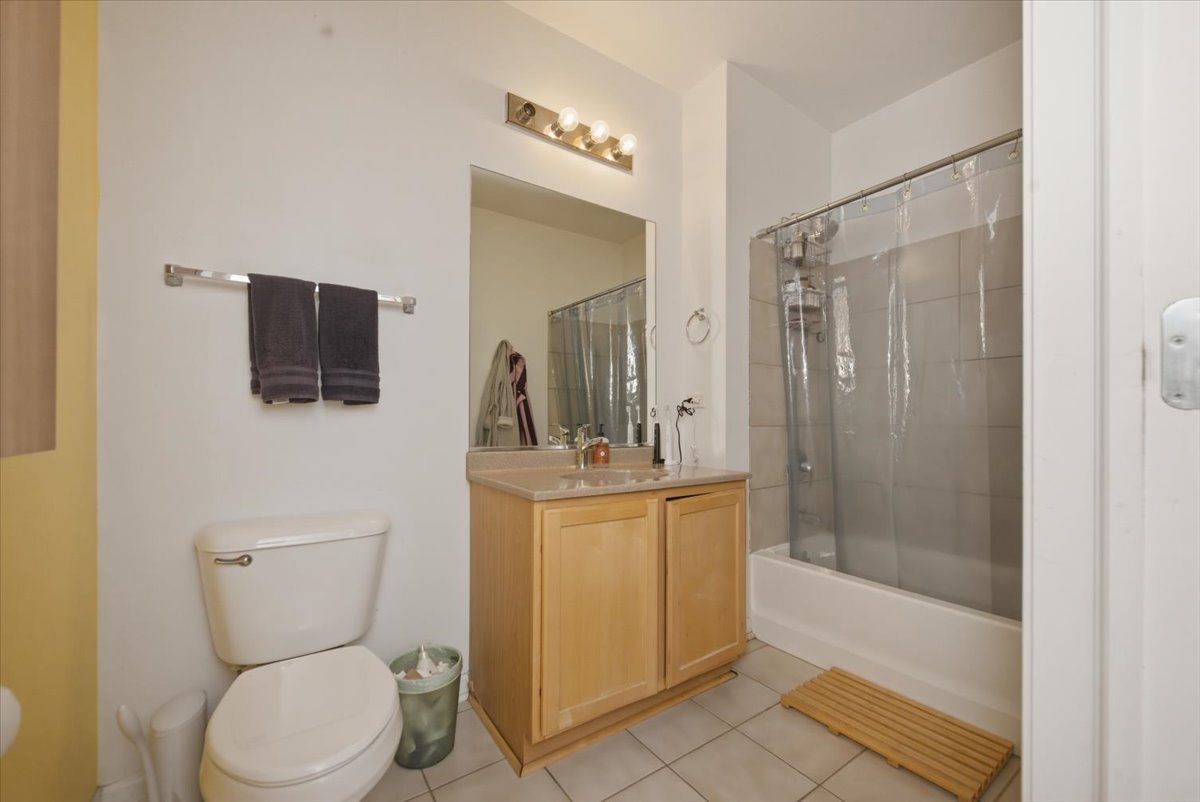 1503 S State Street 812 Property Photo 8