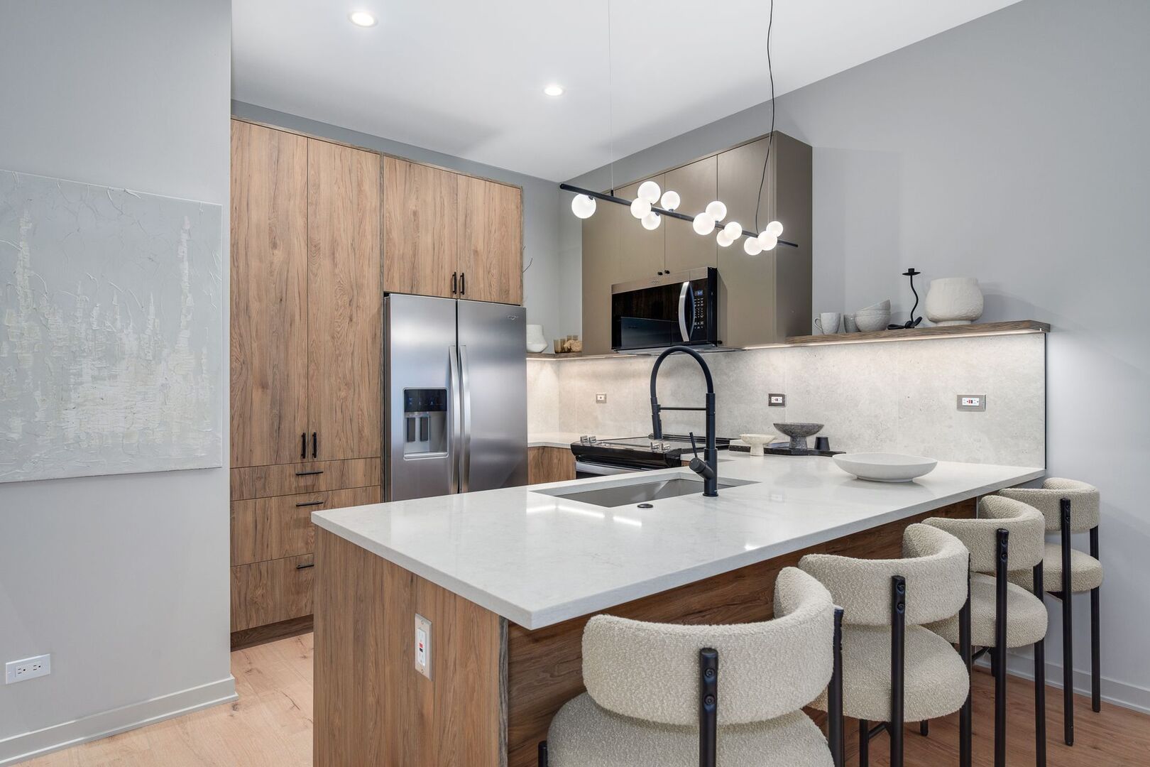 6633 N Milwaukee Avenue 340 Property Photo 14