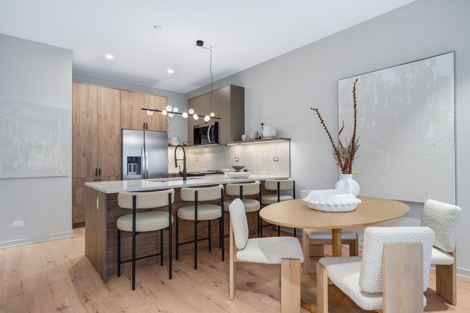 6633 N Milwaukee Avenue 309 Property Photo 18