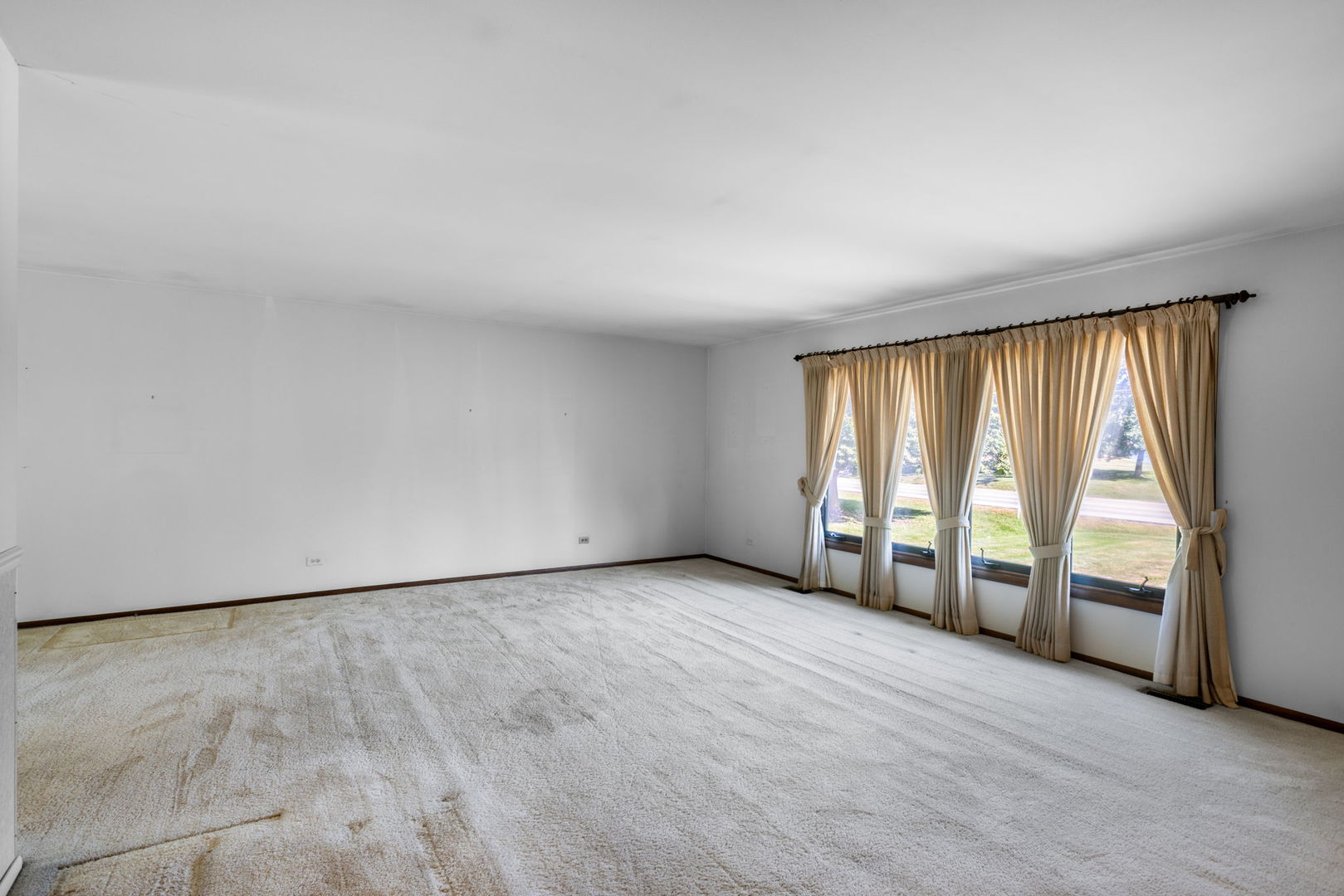3411 E Crystal Lake Avenue Property Photo 5