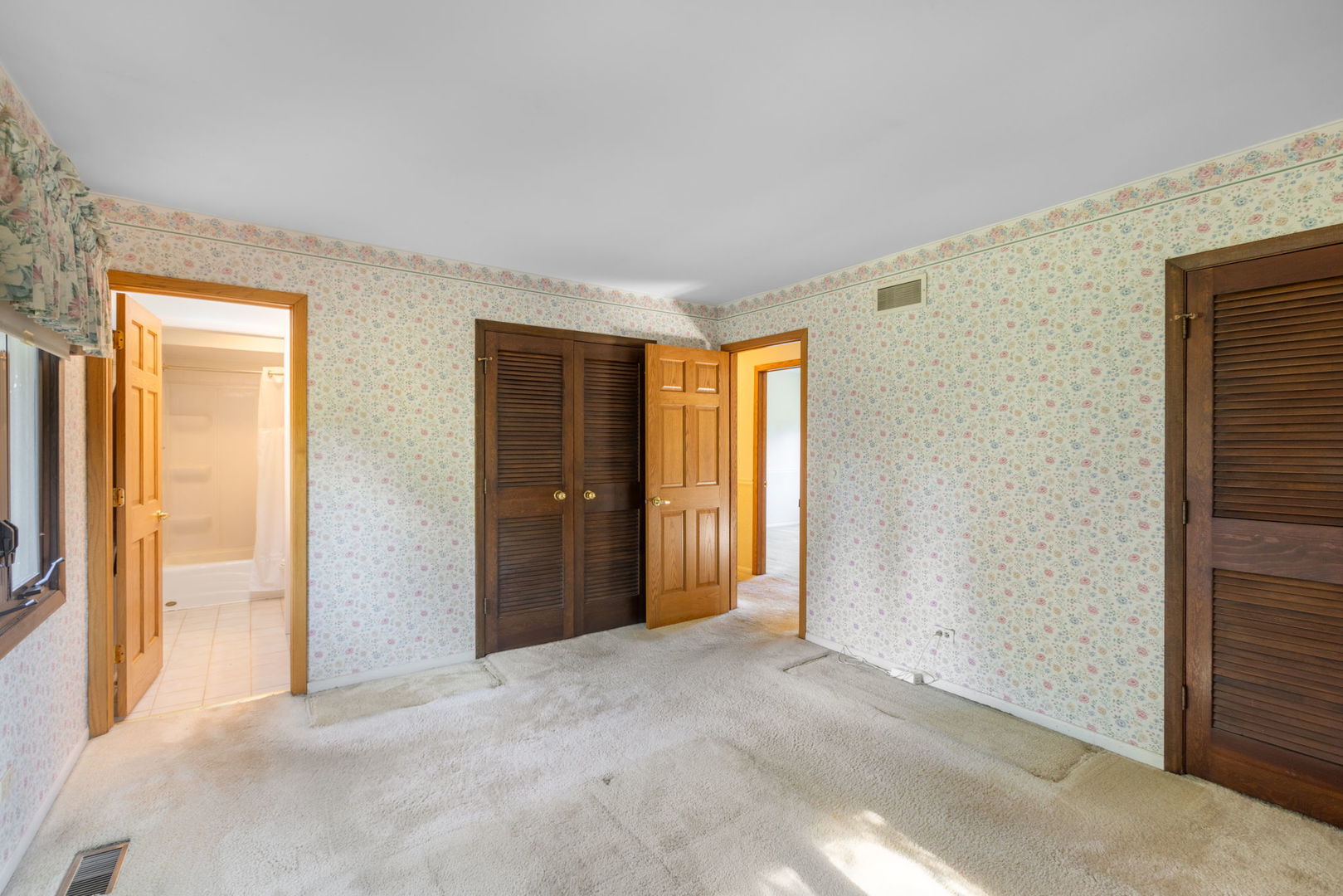 3411 E Crystal Lake Avenue Property Photo 17