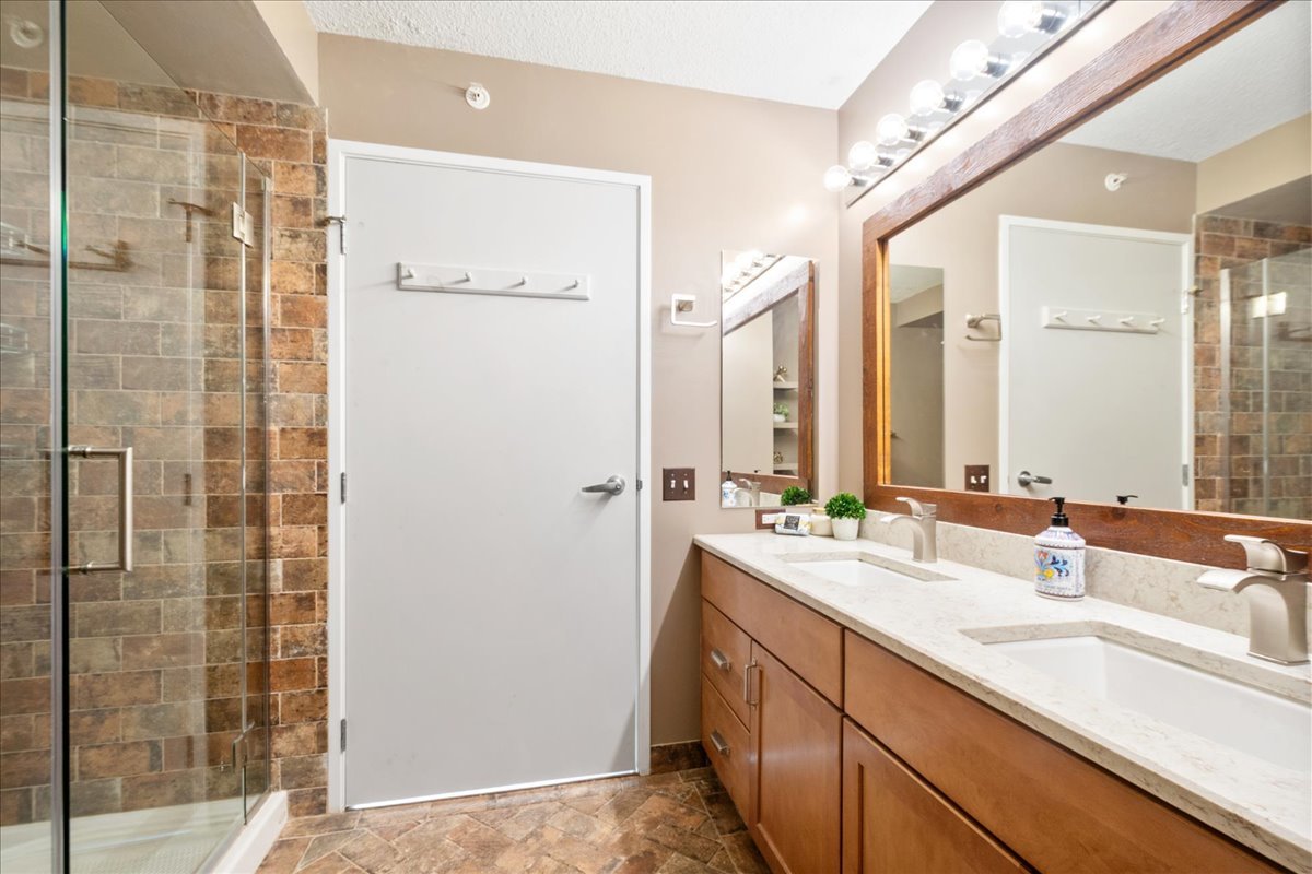 9655 Woods Drive 1006 Property Photo 13