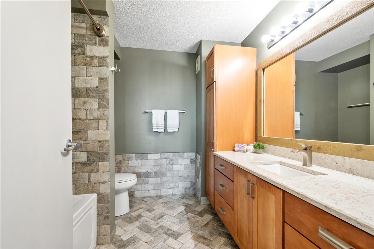 9655 Woods Drive 1006 Property Photo 16
