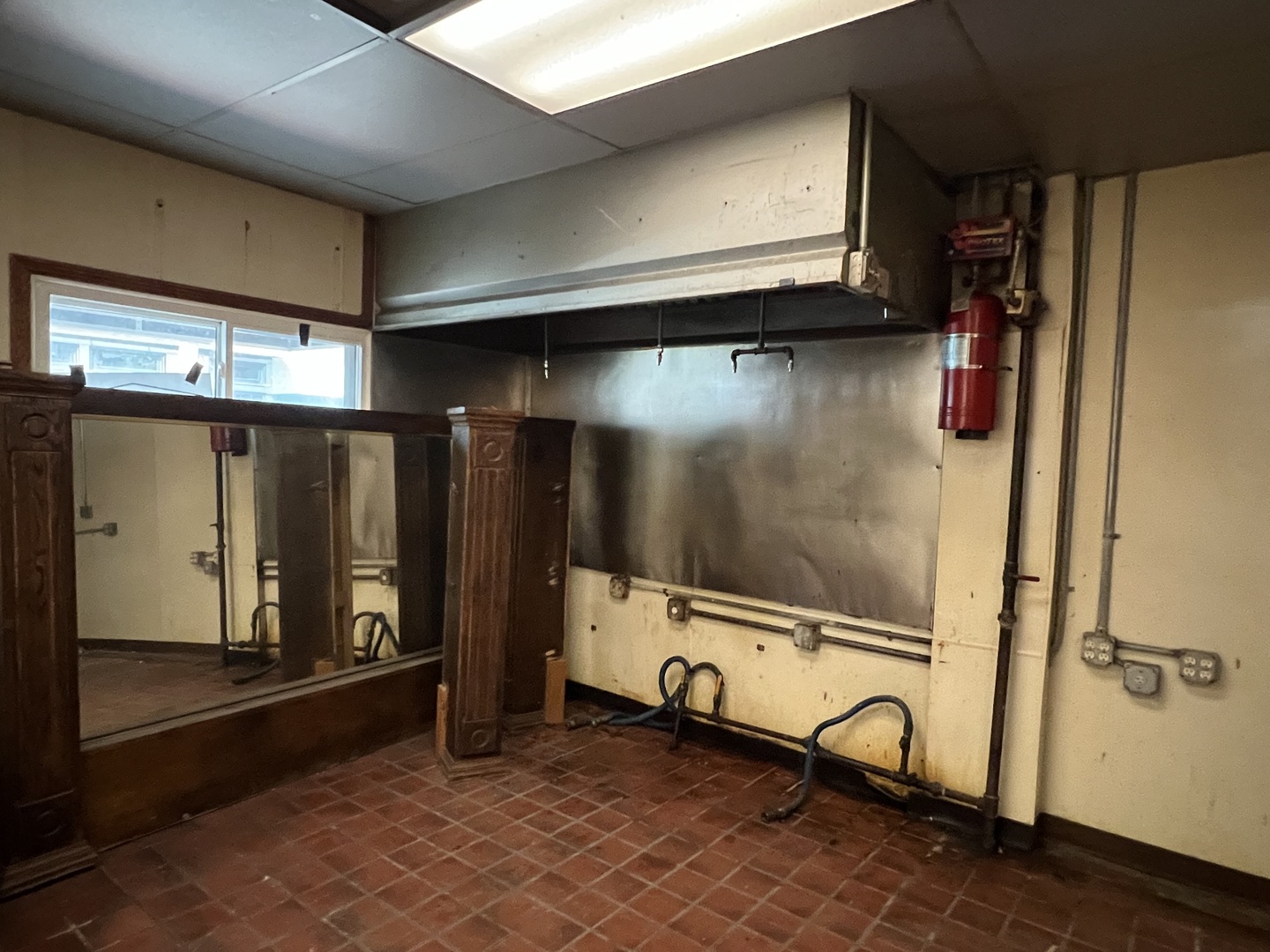 1029 Mound Street Property Photo 3