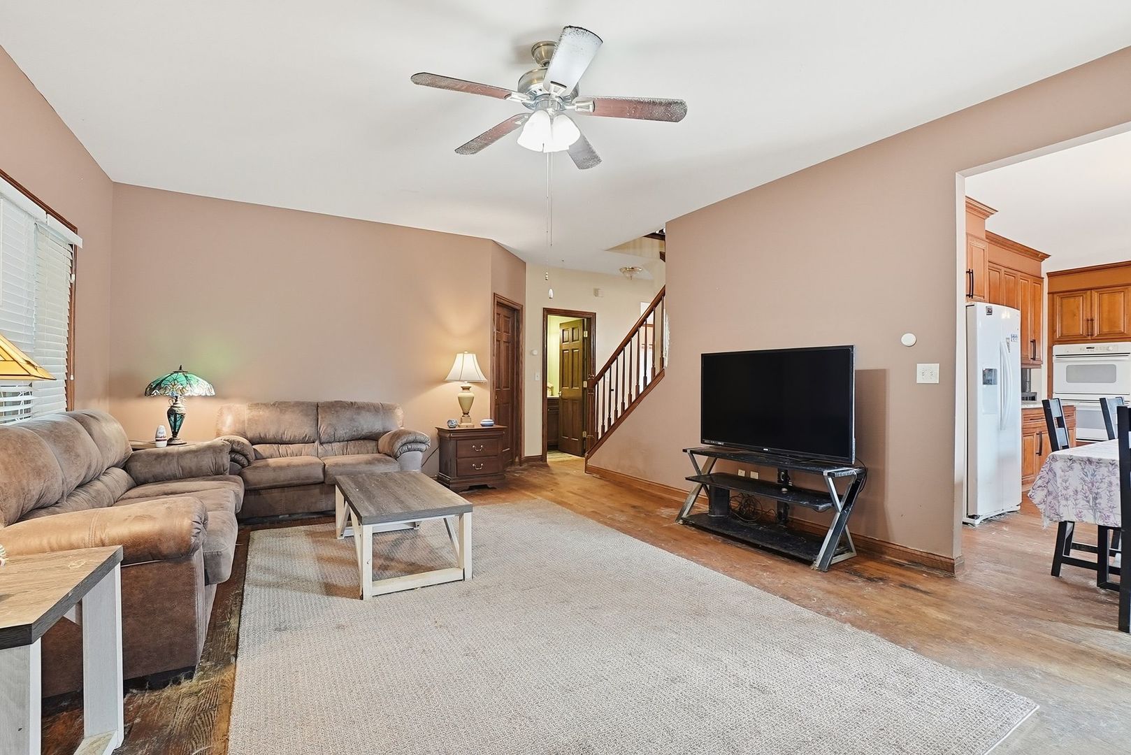 5733 W 97th Street Property Photo 15