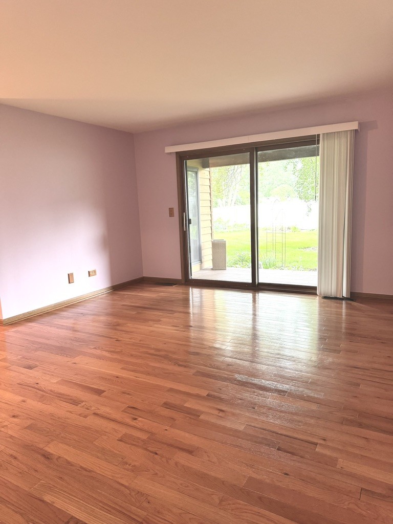 650 Waverly Drive B Property Photo 16