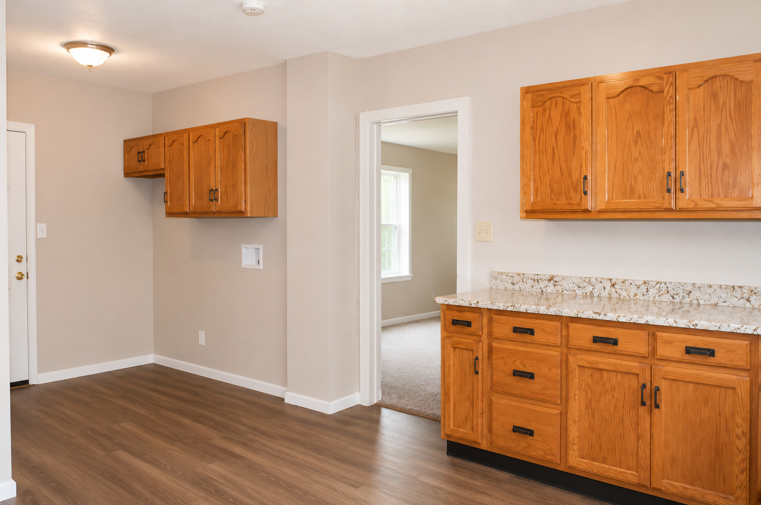 301 4th Avenue Property Photo 13