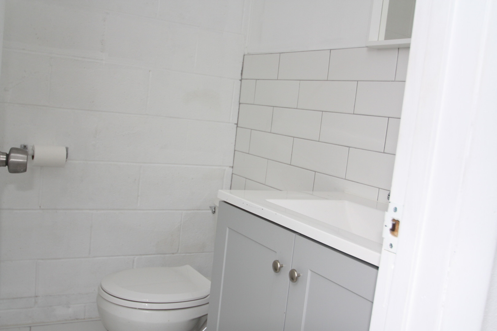 731 E Nerge Road 731-791 Property Photo 5