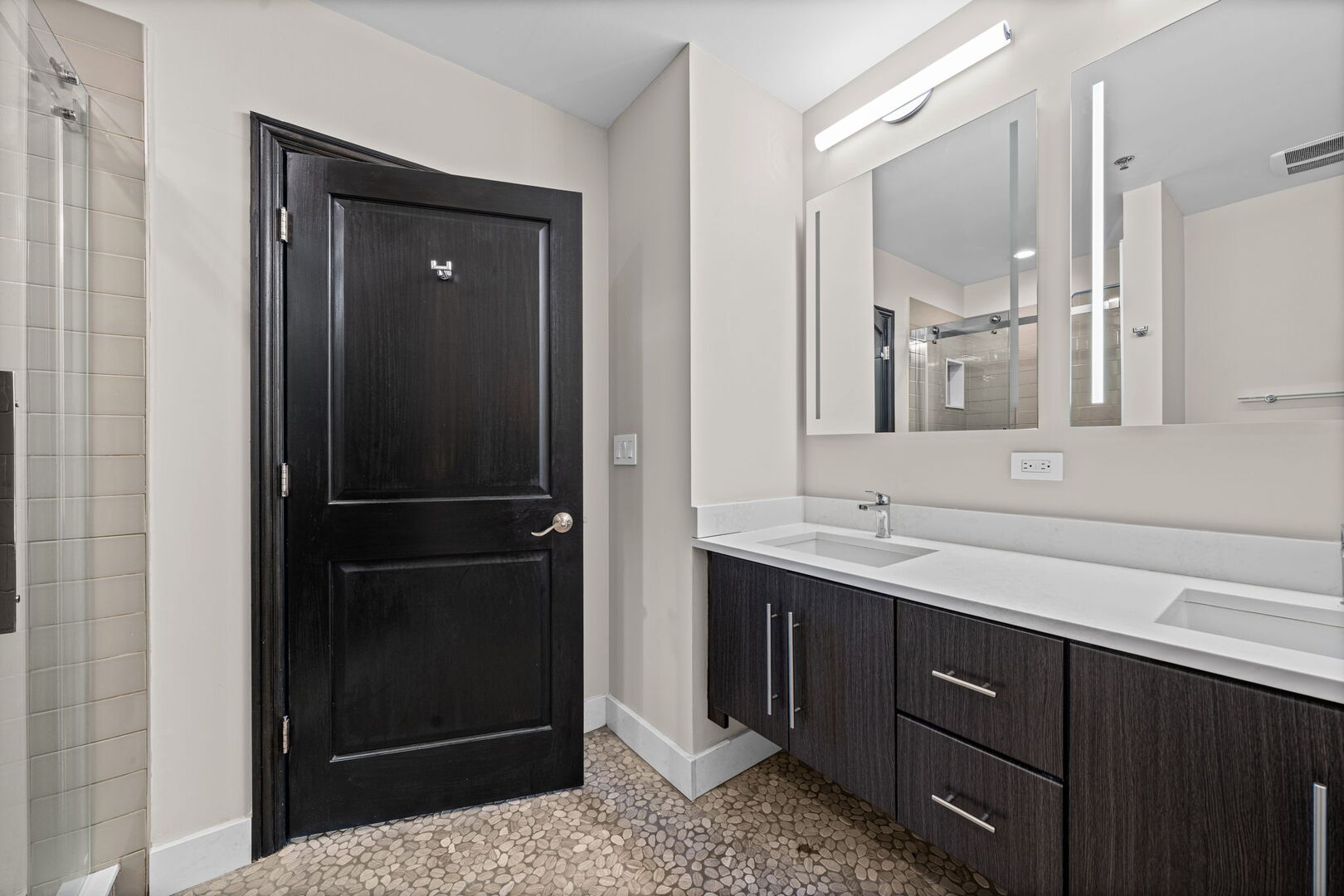 1841 S Calumet Avenue 803 Property Photo 9