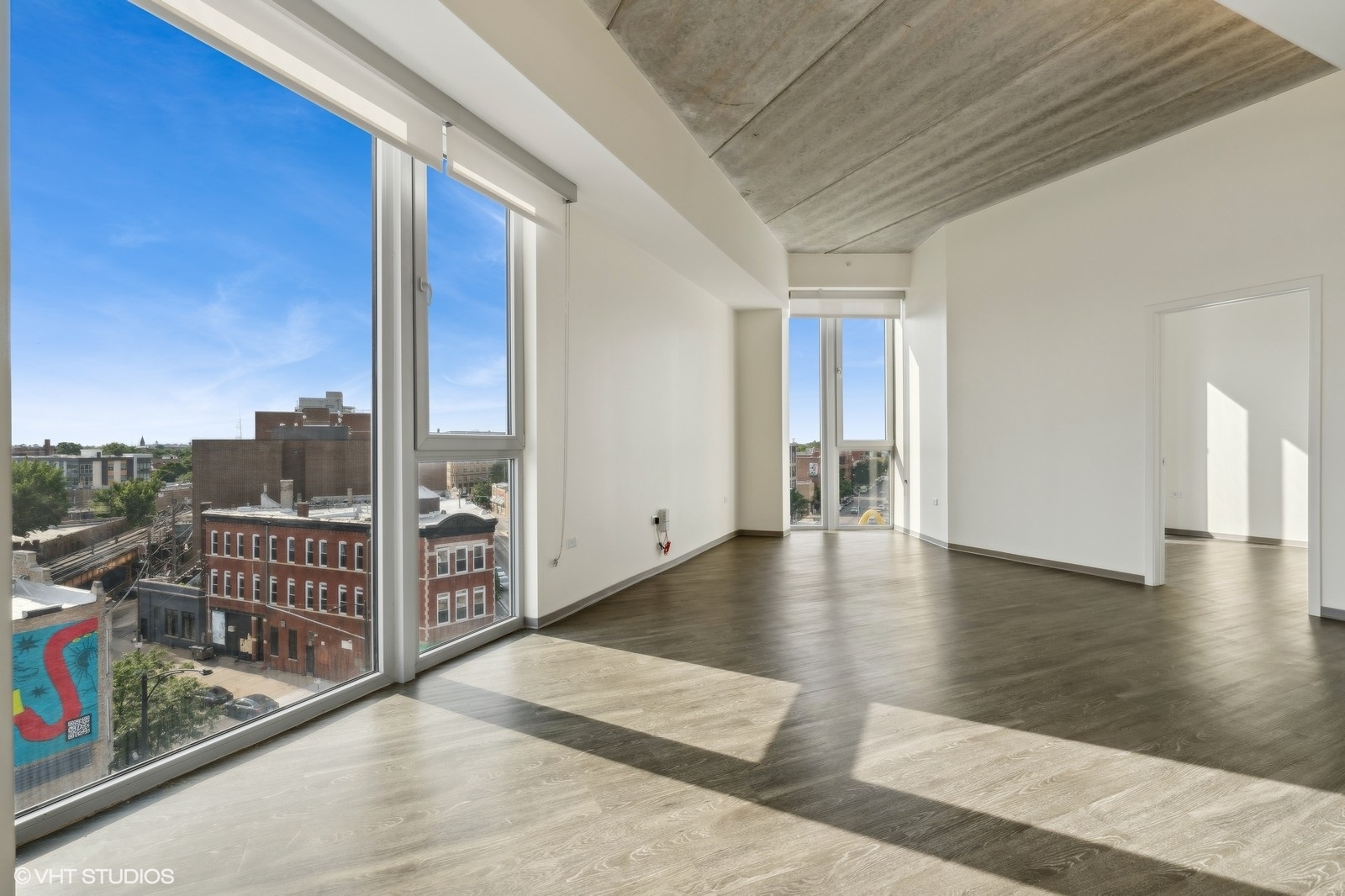 1920 N Milwaukee Avenue 306 Property Photo 3