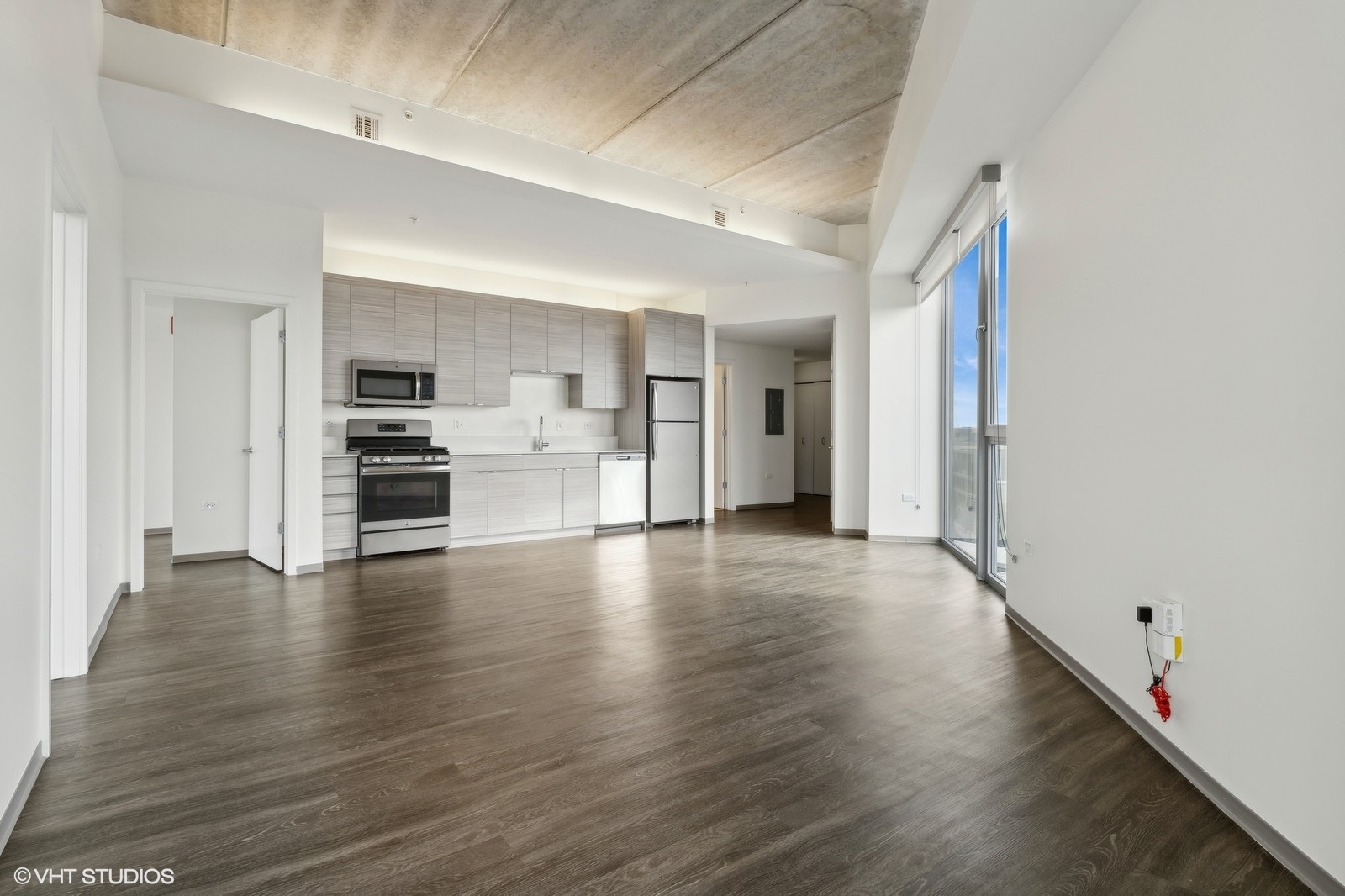 1920 N Milwaukee Avenue 306 Property Photo 5