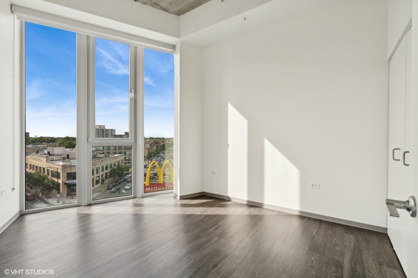 1920 N Milwaukee Avenue 306 Property Photo 11