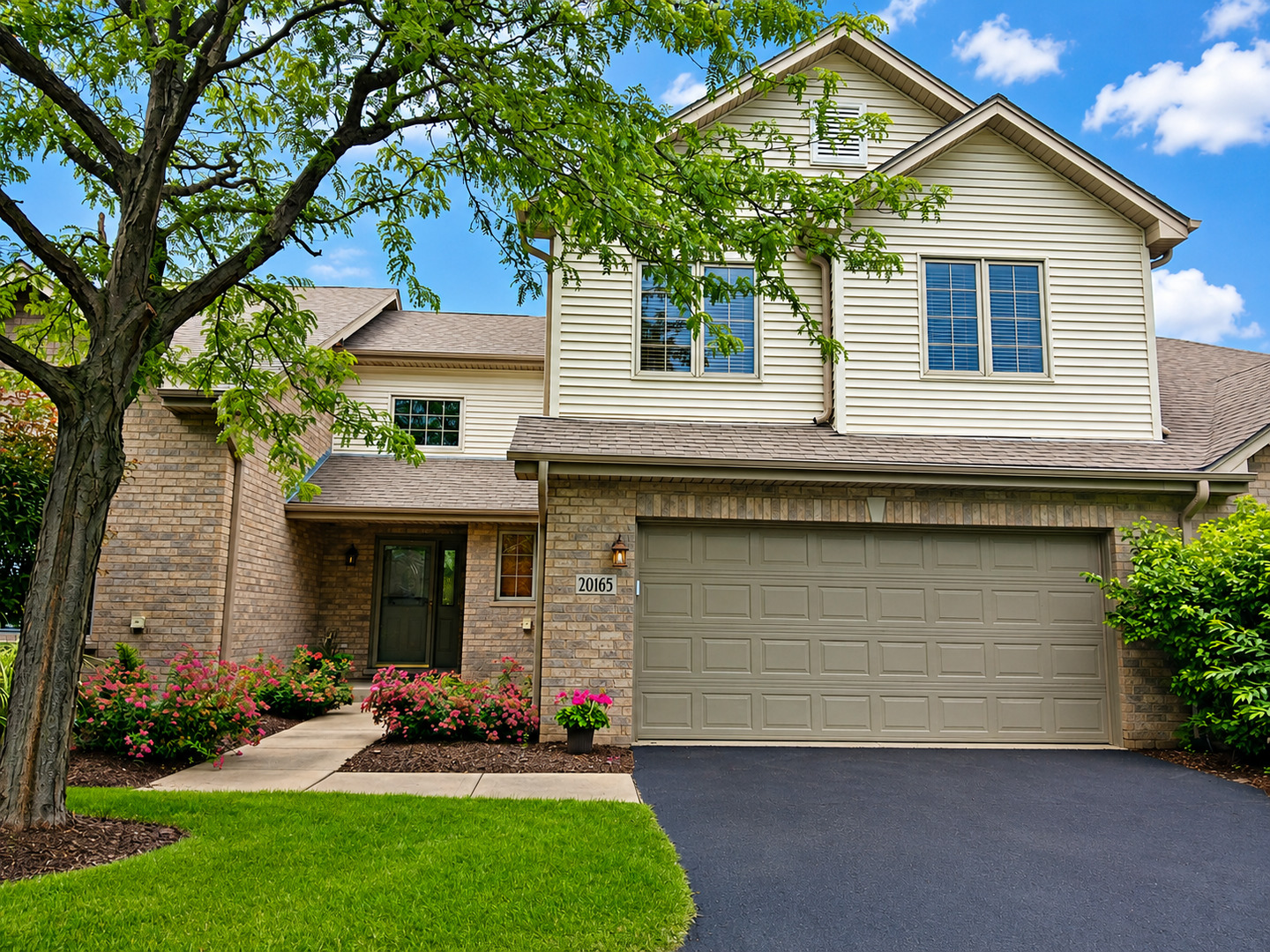 20165 Crystal Lake Way Property Photo 1