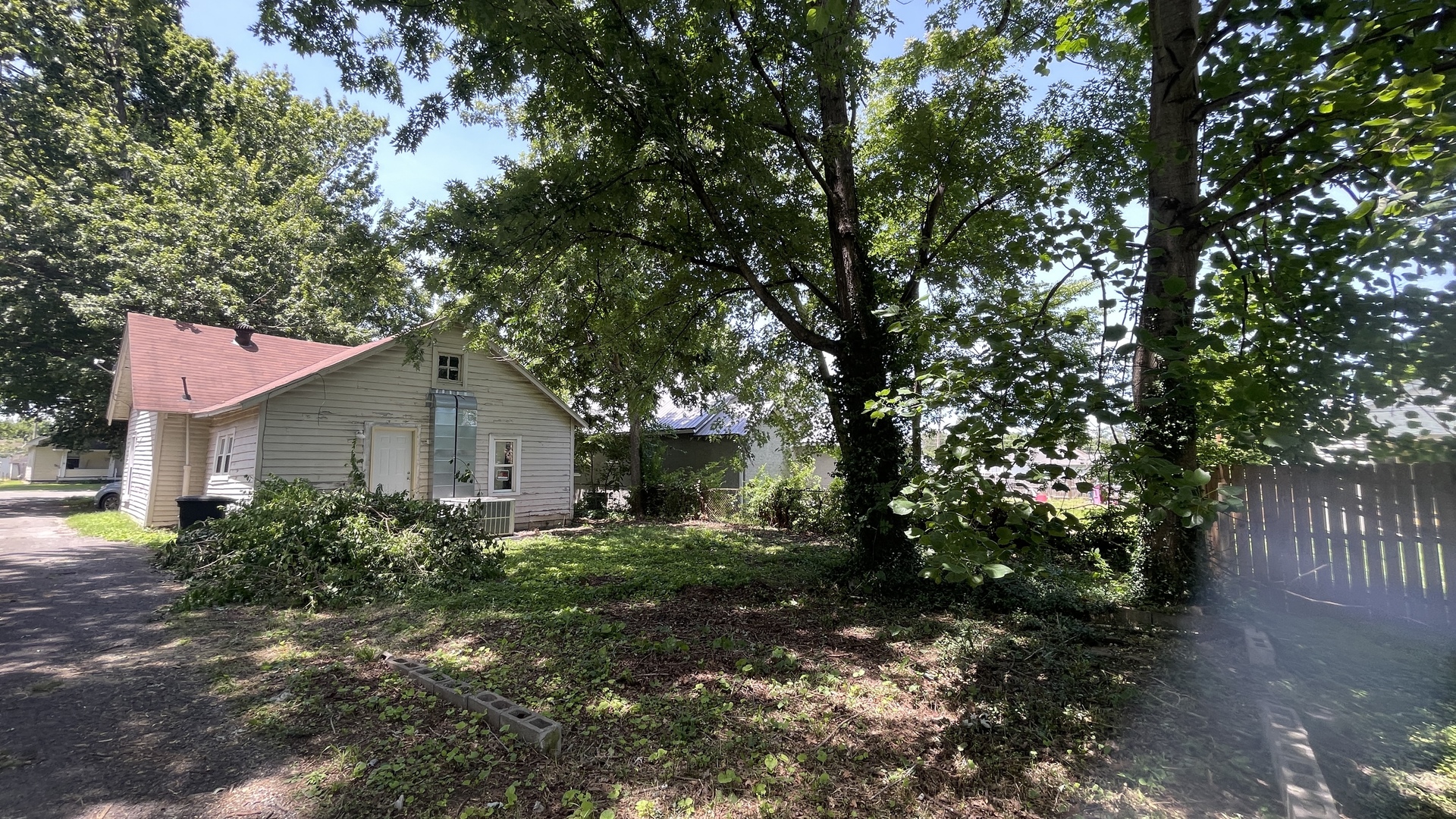 1608 North Avenue Property Photo 10