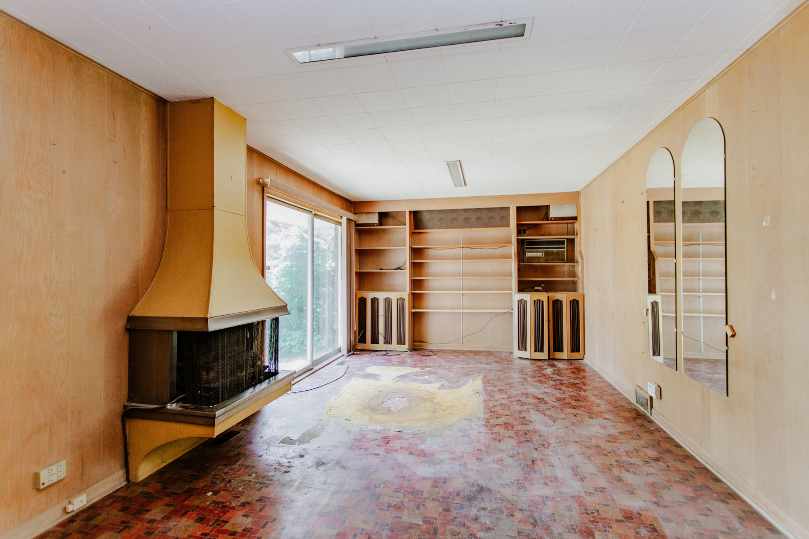5 S Donald Avenue Property Photo 9