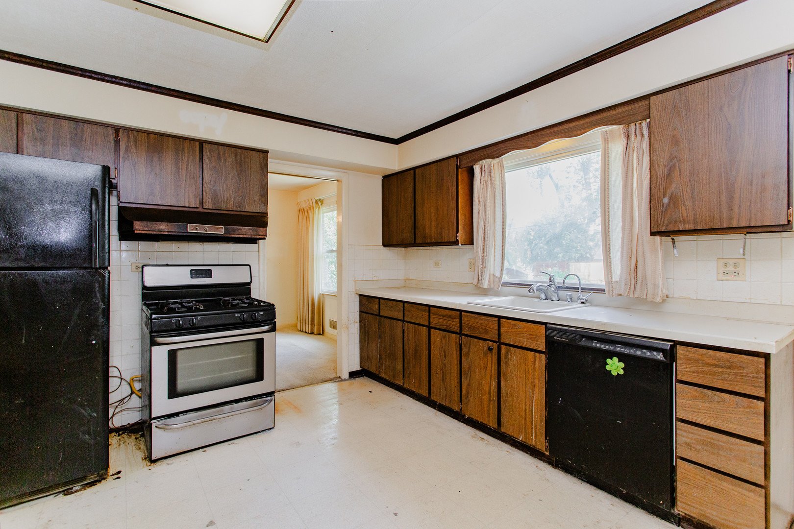 5 S Donald Avenue Property Photo 11
