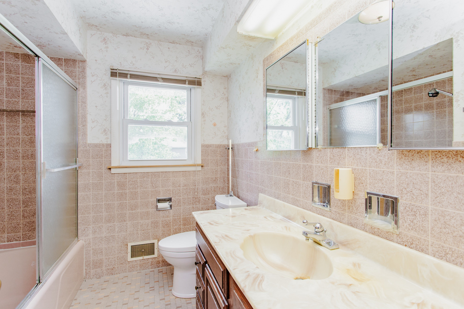 5 S Donald Avenue Property Photo 22