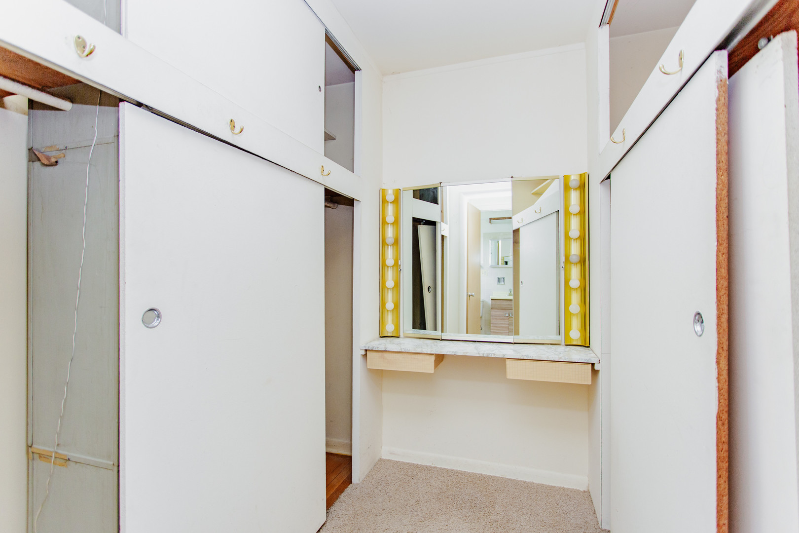 5 S Donald Avenue Property Photo 24