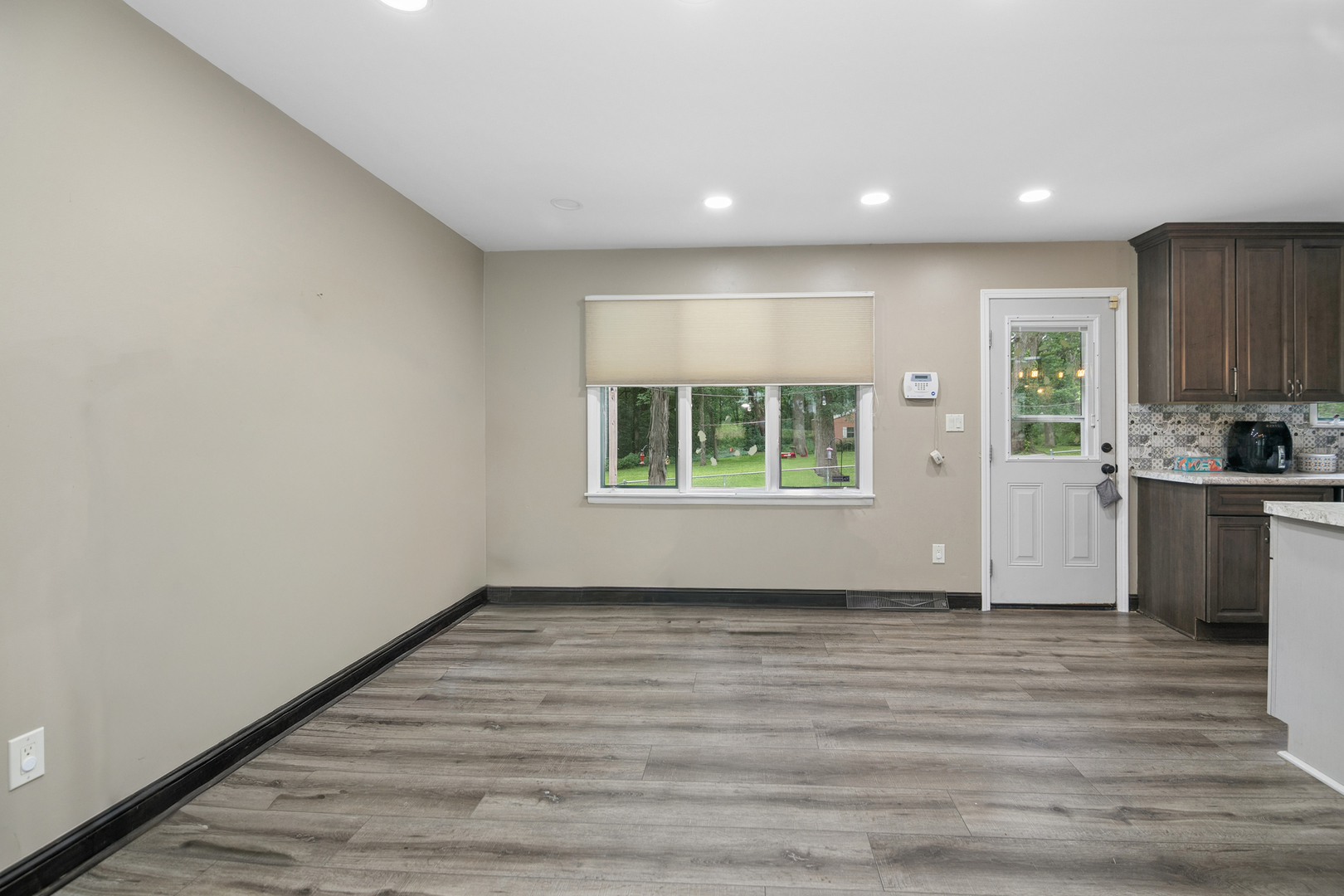 7273 N 16000 E Road Property Photo 4