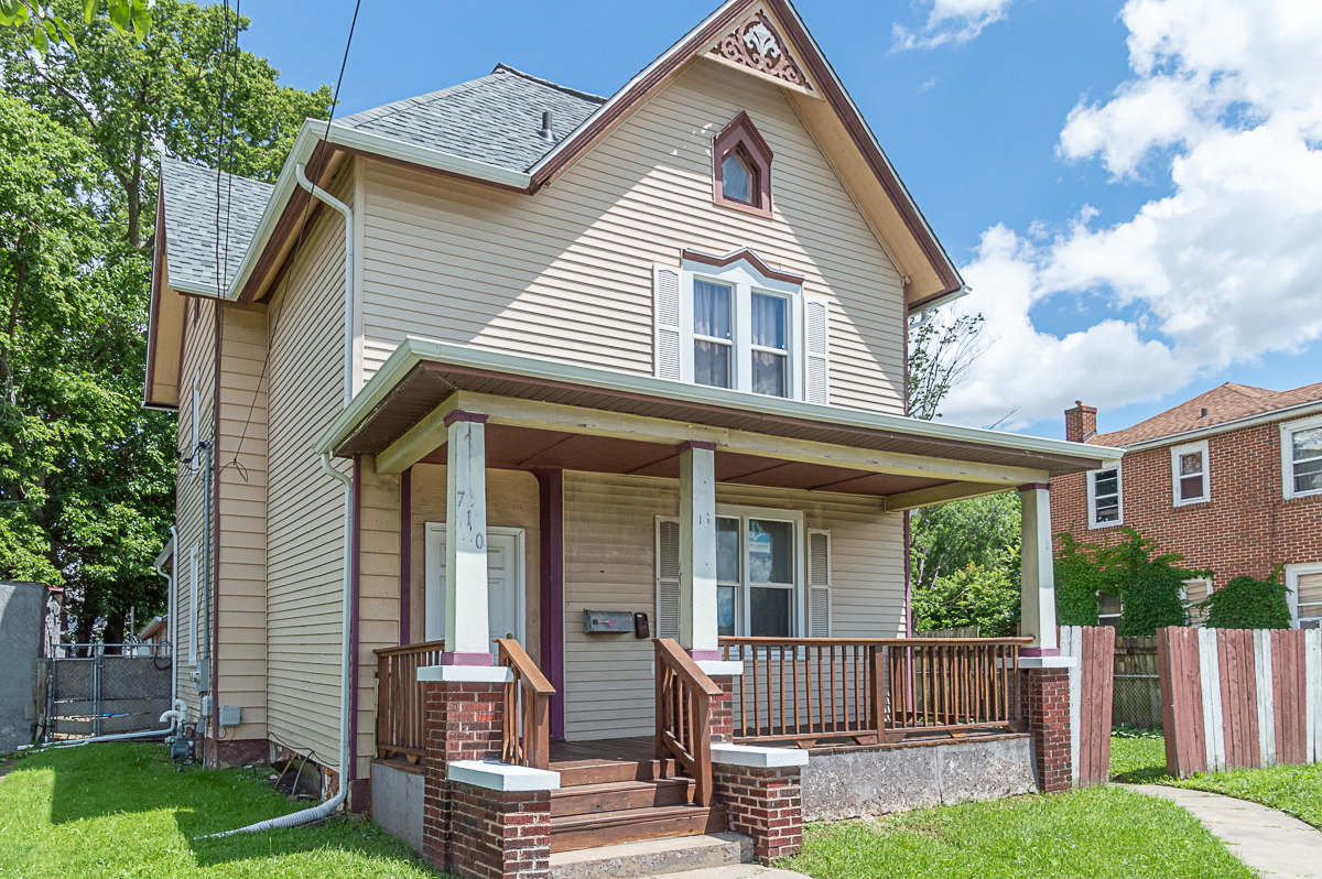 710 Kishwaukee Street Property Photo