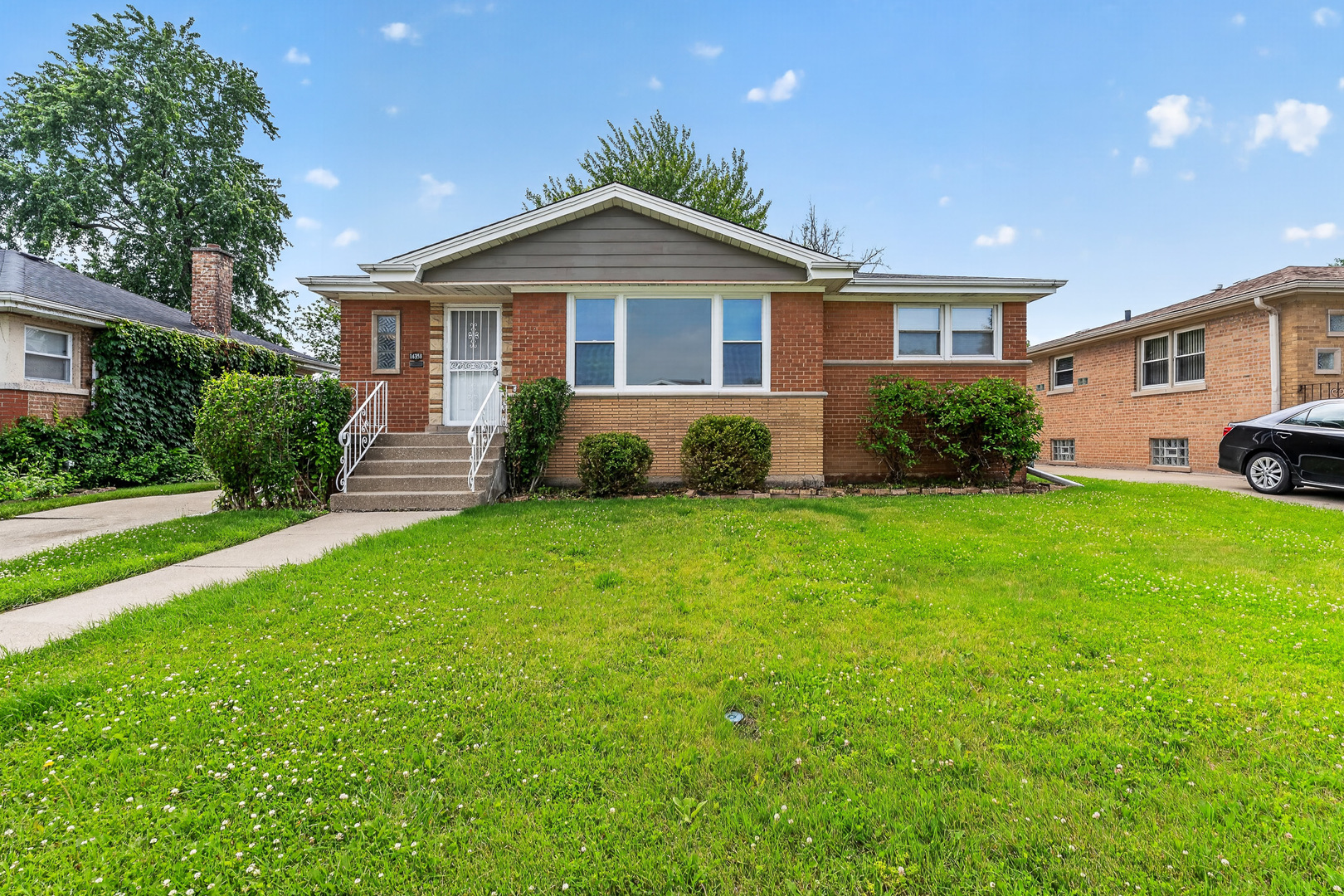 16358 Drexel Avenue Property Photo 1