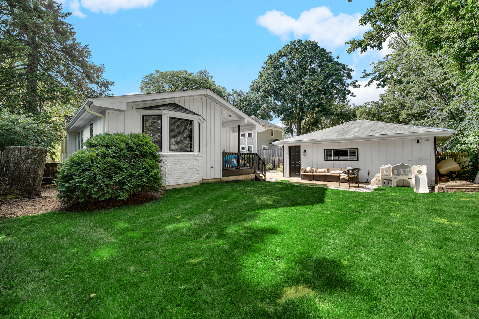 209 S Chase Street Property Photo 2