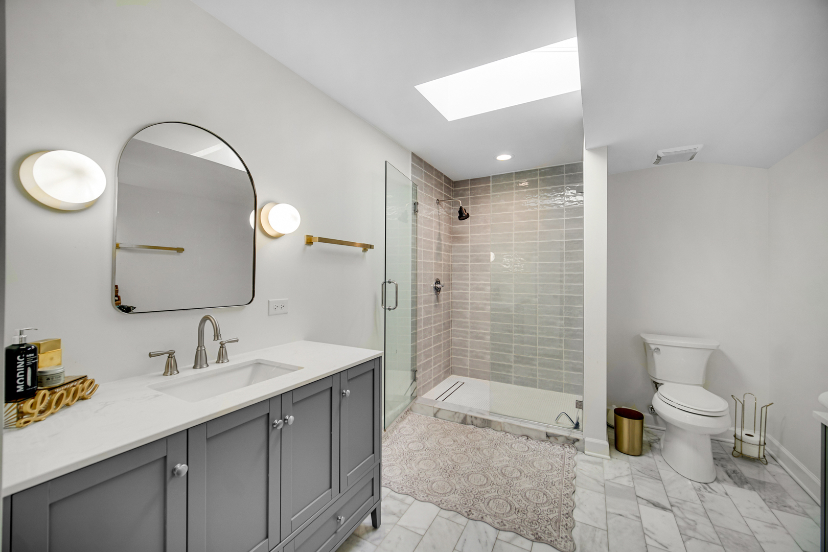 209 S Chase Street Property Photo 11