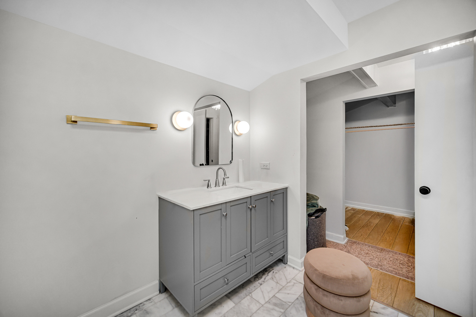 209 S Chase Street Property Photo 12