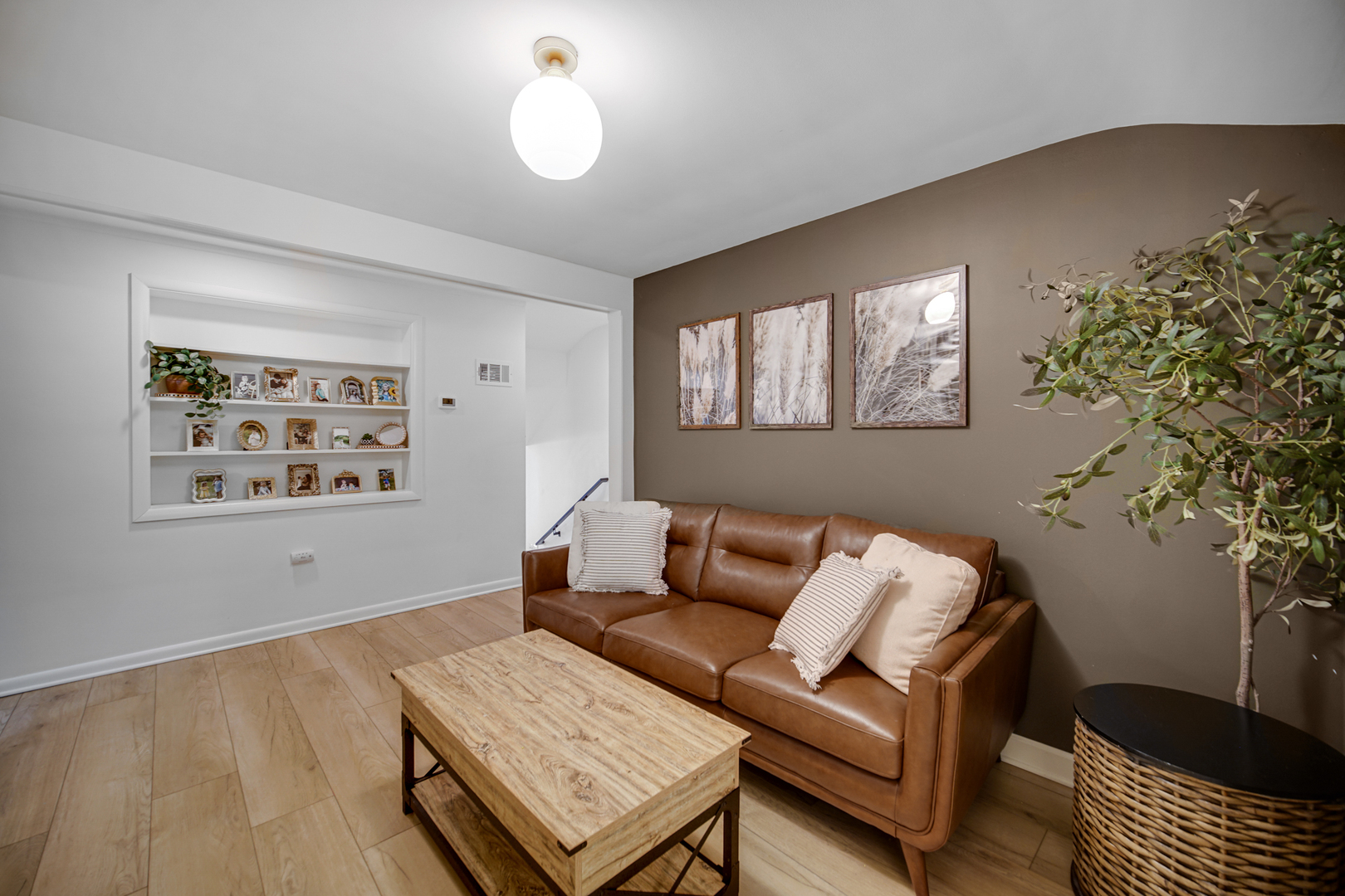 209 S Chase Street Property Photo 14