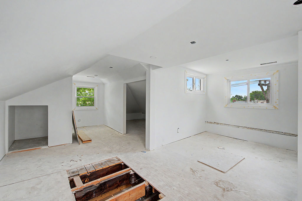 3442 S Lowe Avenue Property Photo 24