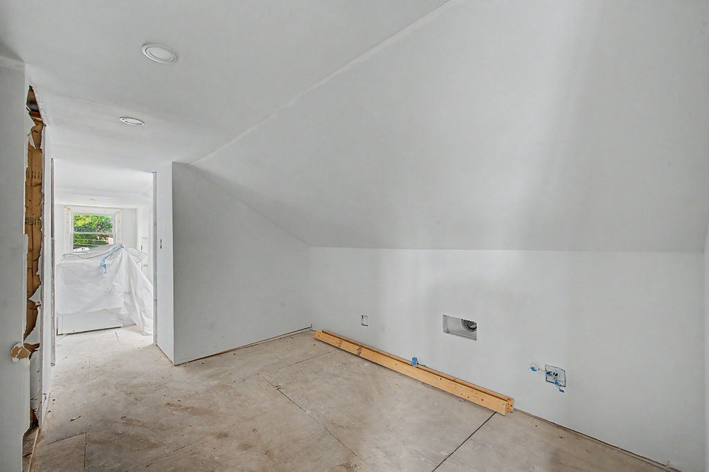 3442 S Lowe Avenue Property Photo 25