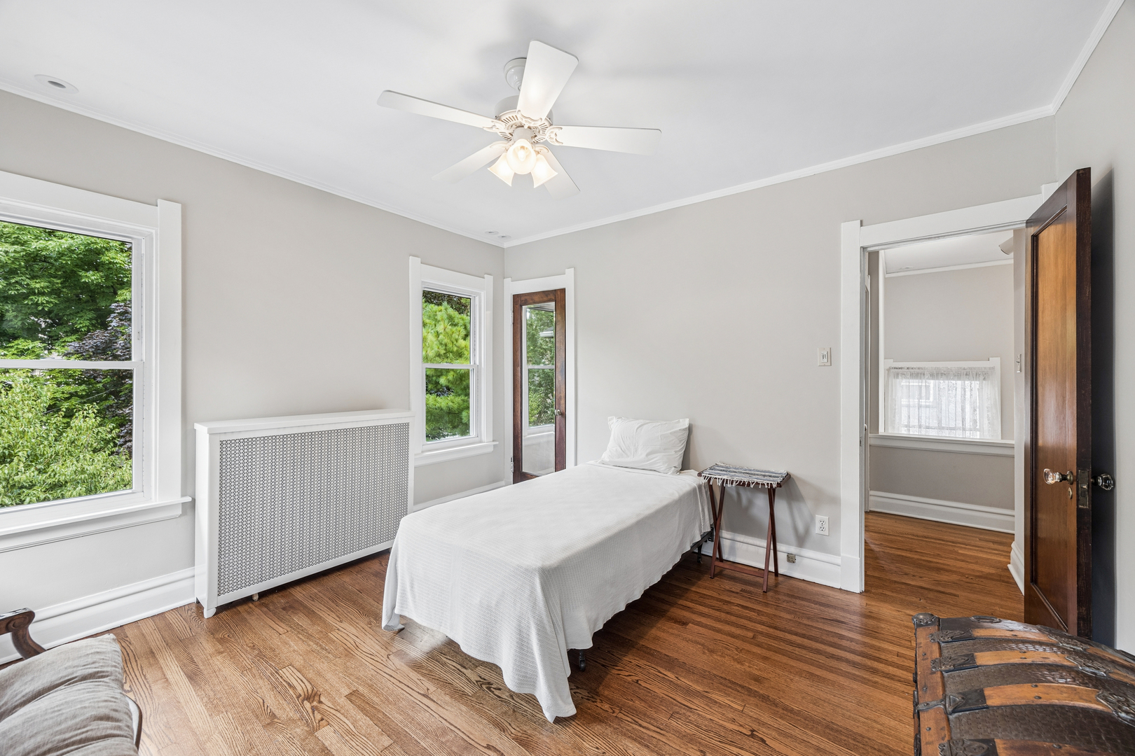 619 N Grove Avenue Property Photo 13
