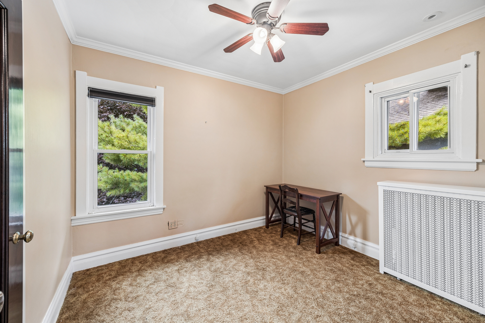 619 N Grove Avenue Property Photo 14