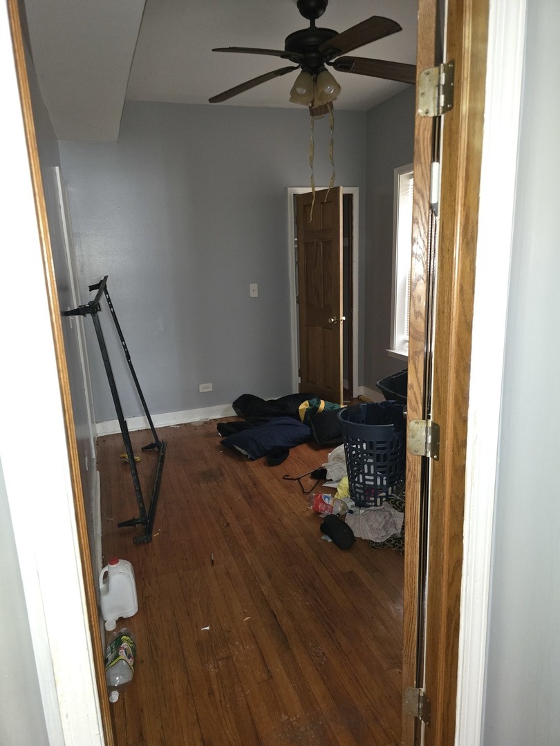 7938 S Langley Avenue Property Photo 16
