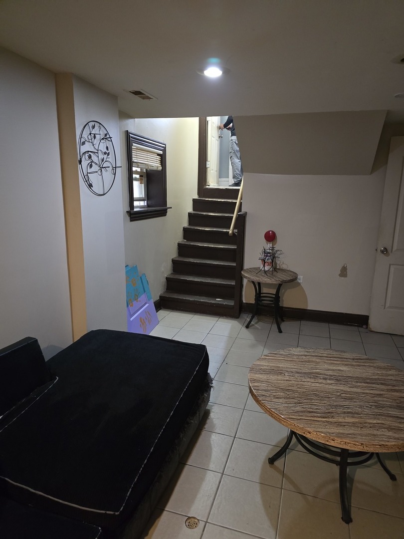 7938 S Langley Avenue Property Photo 29